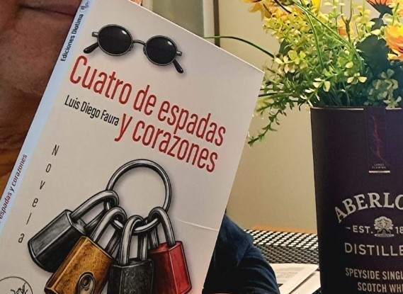 Nota de prensa: Presentan ´Cuatro de espadas y corazones, la nueva novela de Luis Diego Faura´